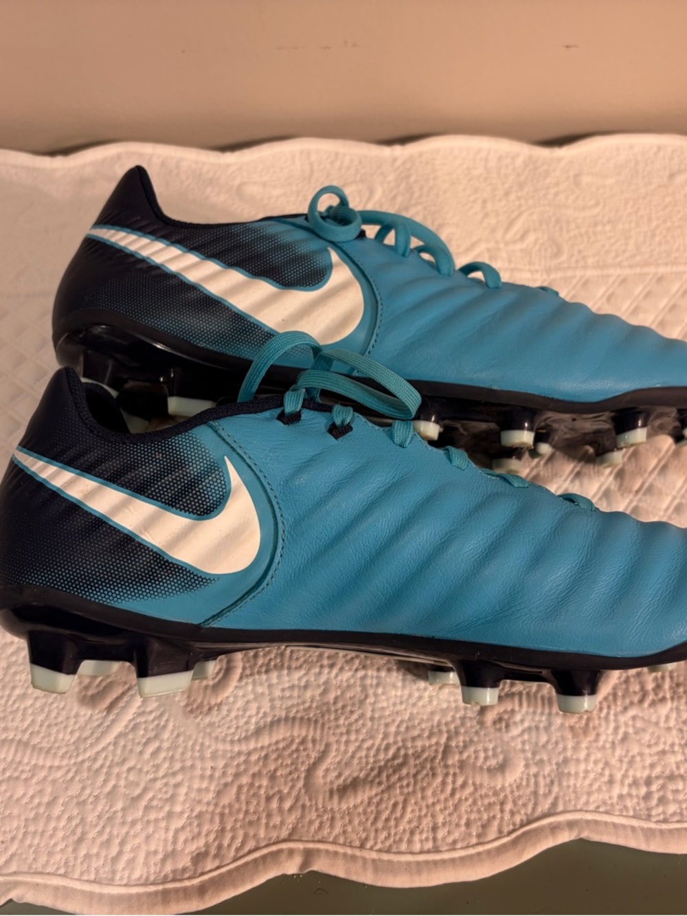Nike Tiempo Ledgend 7 soccer cleats size 10 - Picture 2 of 6